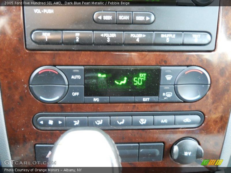 Controls of 2005 Five Hundred SEL AWD