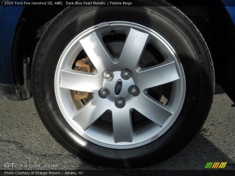  2005 Five Hundred SEL AWD Wheel