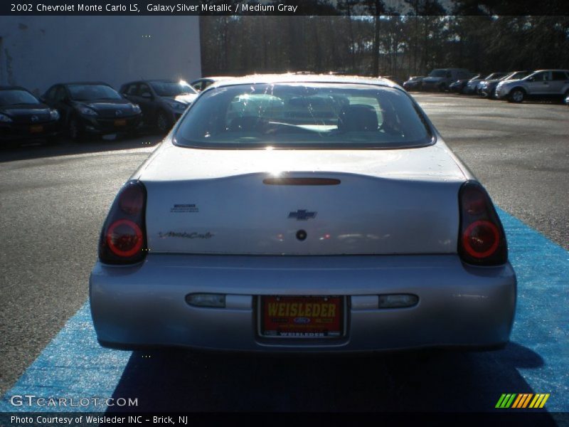 Galaxy Silver Metallic / Medium Gray 2002 Chevrolet Monte Carlo LS