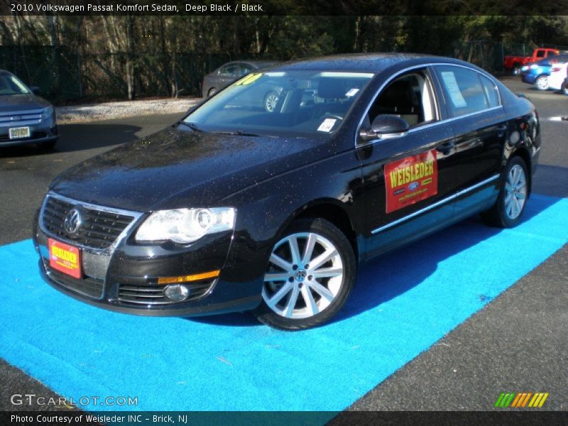 Deep Black / Black 2010 Volkswagen Passat Komfort Sedan