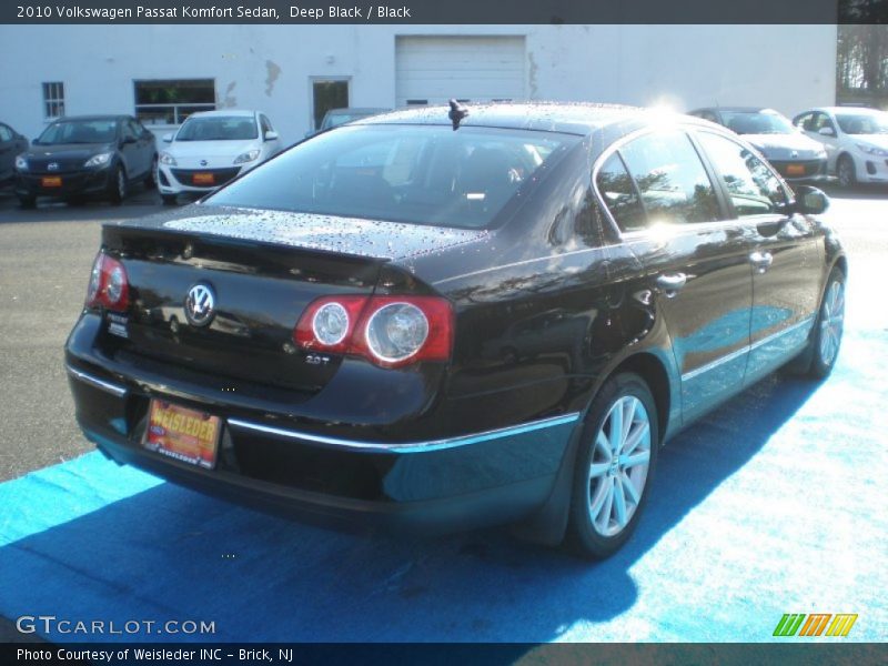 Deep Black / Black 2010 Volkswagen Passat Komfort Sedan