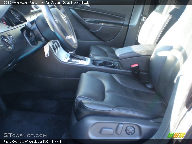 Deep Black / Black 2010 Volkswagen Passat Komfort Sedan