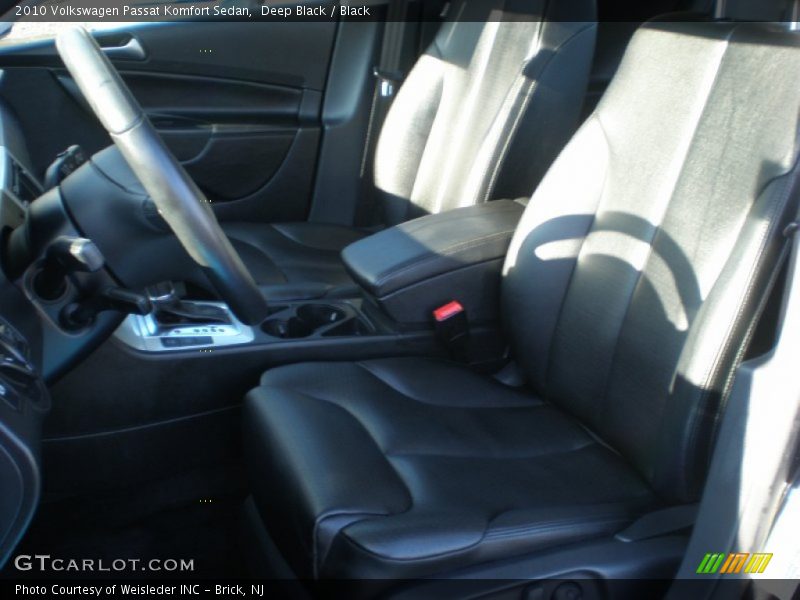 Deep Black / Black 2010 Volkswagen Passat Komfort Sedan