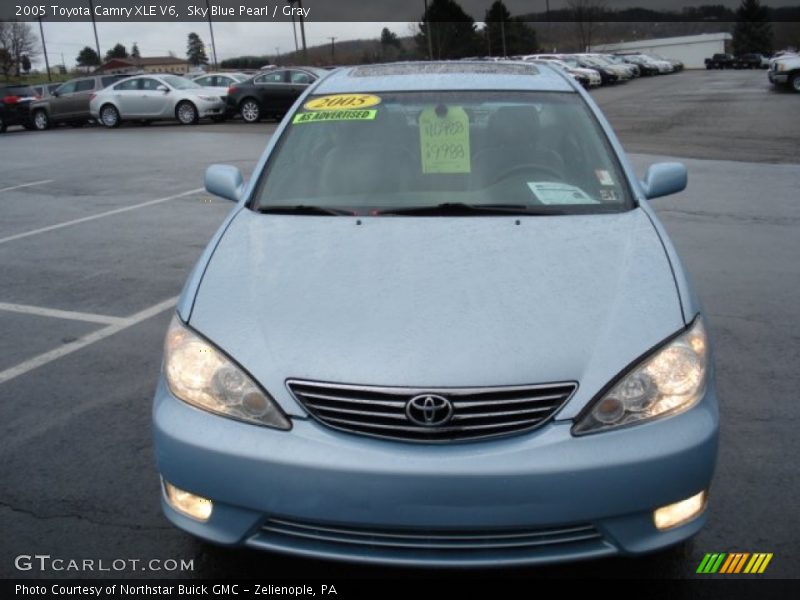 Sky Blue Pearl / Gray 2005 Toyota Camry XLE V6