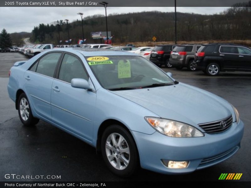Sky Blue Pearl / Gray 2005 Toyota Camry XLE V6