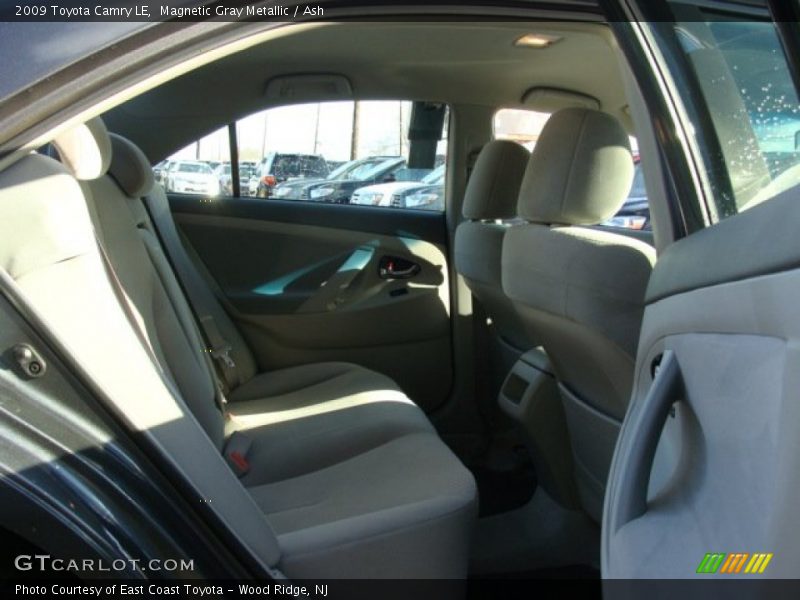 Magnetic Gray Metallic / Ash 2009 Toyota Camry LE