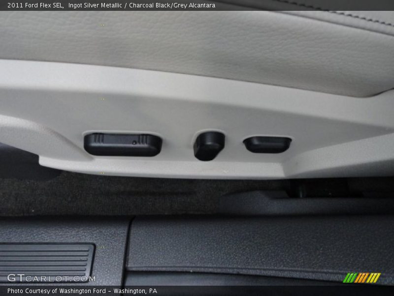 Ingot Silver Metallic / Charcoal Black/Grey Alcantara 2011 Ford Flex SEL
