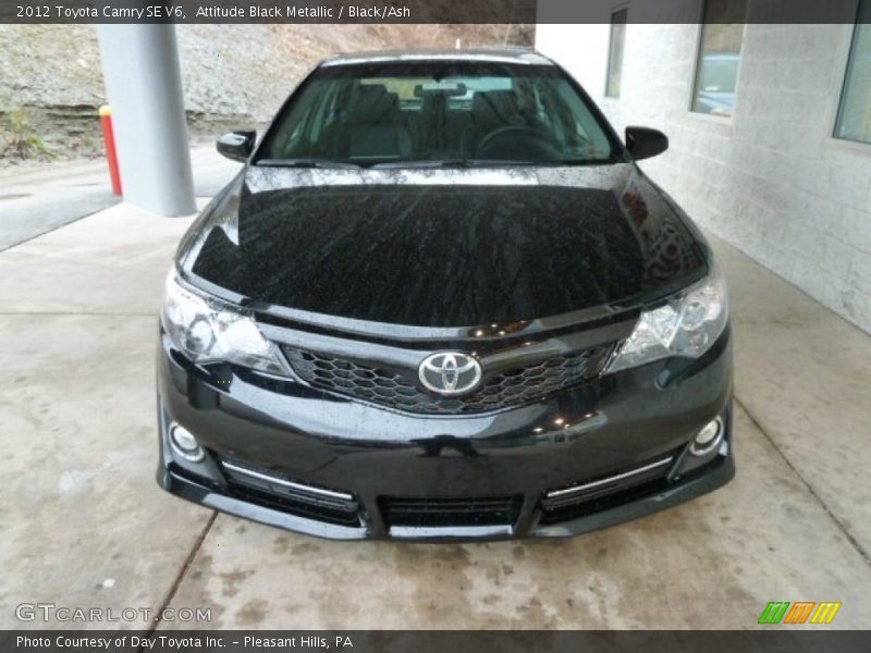Attitude Black Metallic / Black/Ash 2012 Toyota Camry SE V6