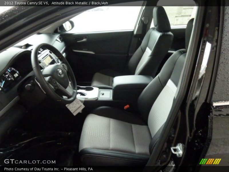 Attitude Black Metallic / Black/Ash 2012 Toyota Camry SE V6