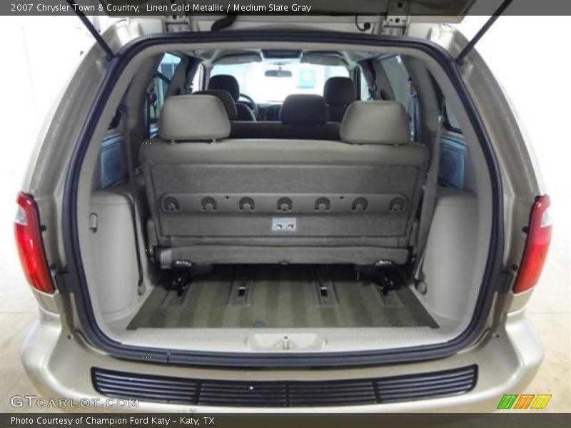 Linen Gold Metallic / Medium Slate Gray 2007 Chrysler Town & Country