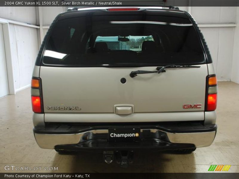 Silver Birch Metallic / Neutral/Shale 2004 GMC Yukon XL 1500 SLT