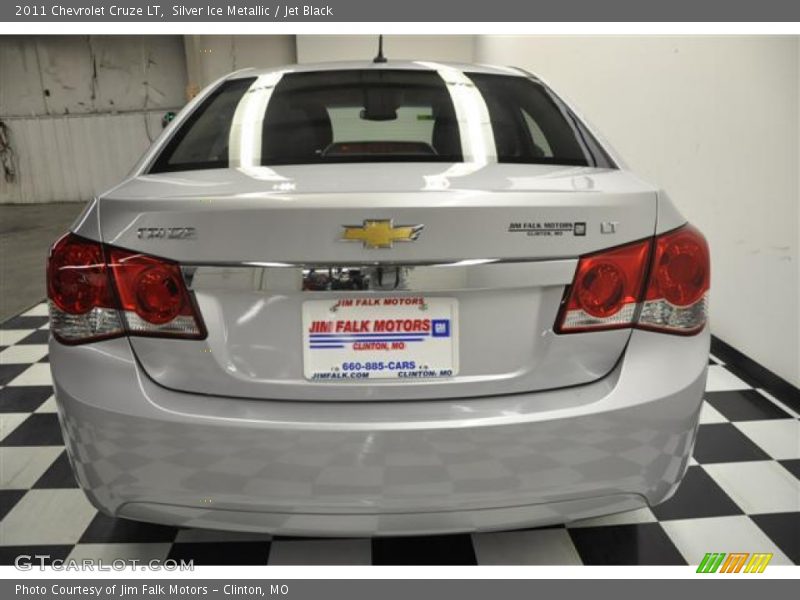 Silver Ice Metallic / Jet Black 2011 Chevrolet Cruze LT