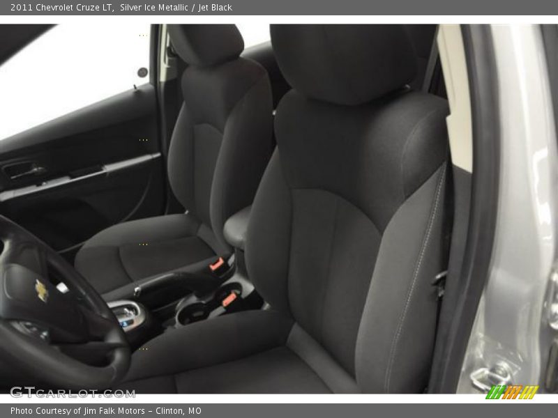 Silver Ice Metallic / Jet Black 2011 Chevrolet Cruze LT