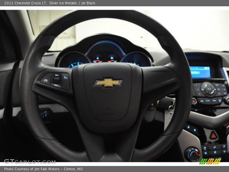 Silver Ice Metallic / Jet Black 2011 Chevrolet Cruze LT