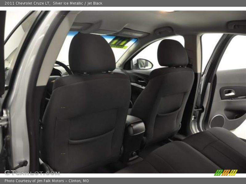 Silver Ice Metallic / Jet Black 2011 Chevrolet Cruze LT