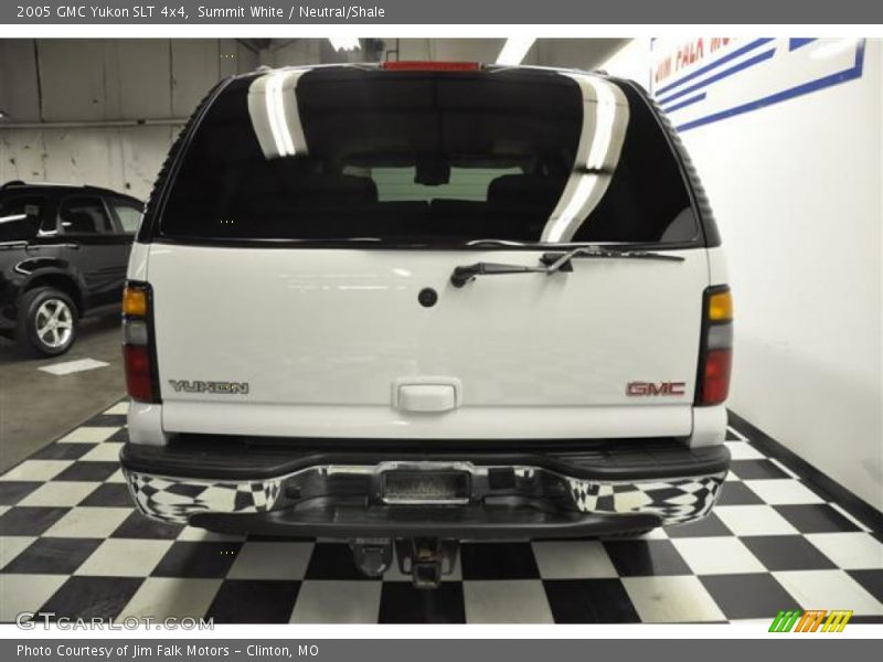 Summit White / Neutral/Shale 2005 GMC Yukon SLT 4x4