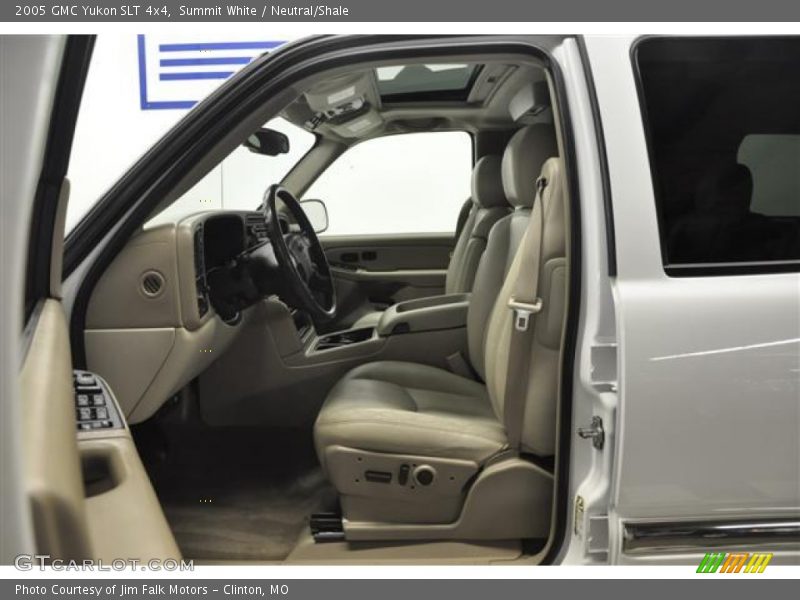 Summit White / Neutral/Shale 2005 GMC Yukon SLT 4x4