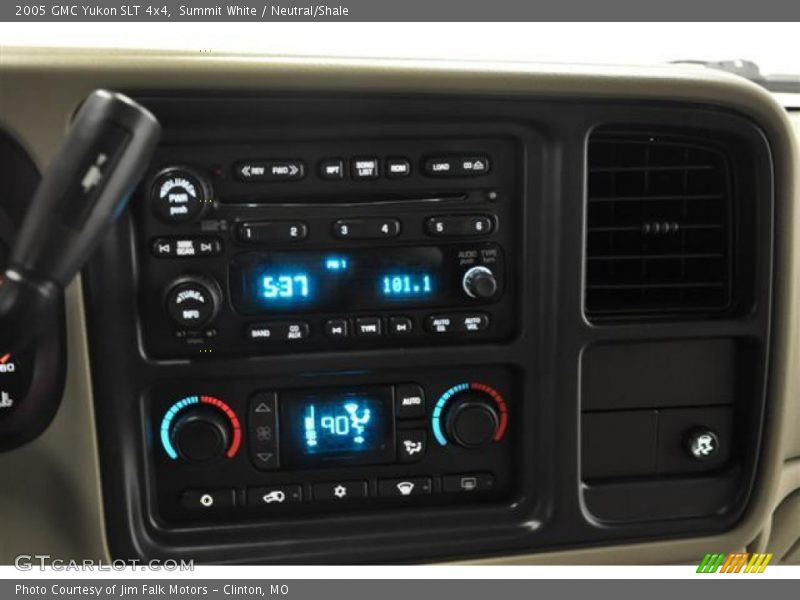 Summit White / Neutral/Shale 2005 GMC Yukon SLT 4x4