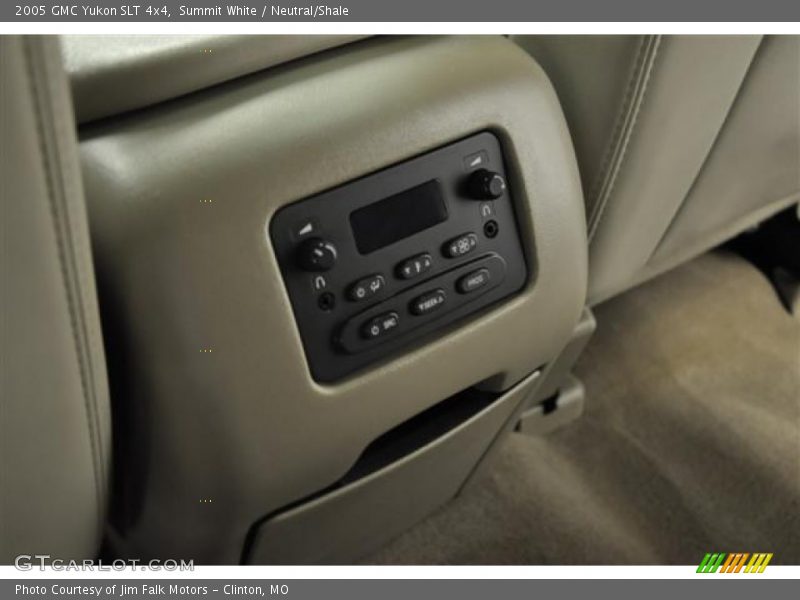 Summit White / Neutral/Shale 2005 GMC Yukon SLT 4x4