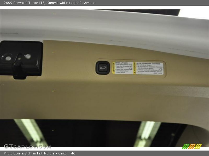 Summit White / Light Cashmere 2009 Chevrolet Tahoe LTZ