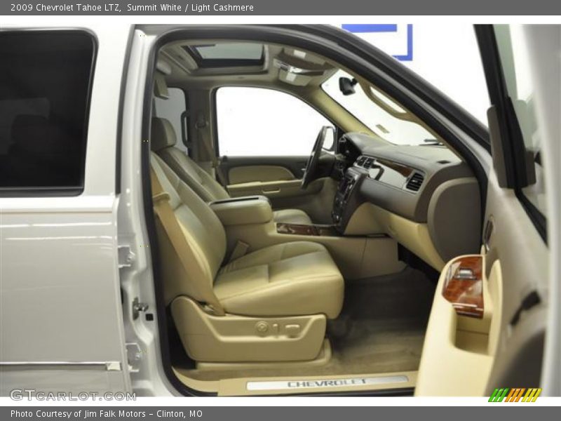 Summit White / Light Cashmere 2009 Chevrolet Tahoe LTZ