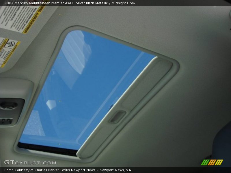 Silver Birch Metallic / Midnight Grey 2004 Mercury Mountaineer Premier AWD