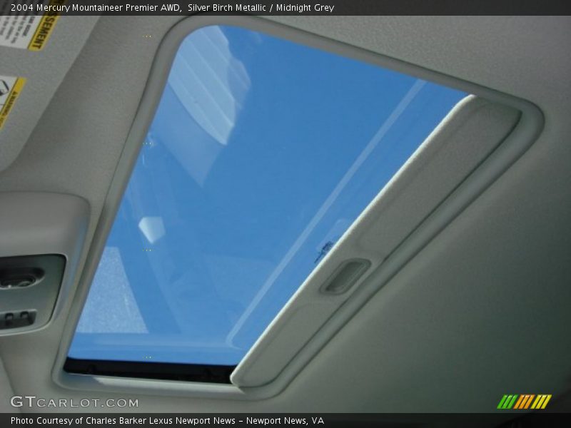 Silver Birch Metallic / Midnight Grey 2004 Mercury Mountaineer Premier AWD