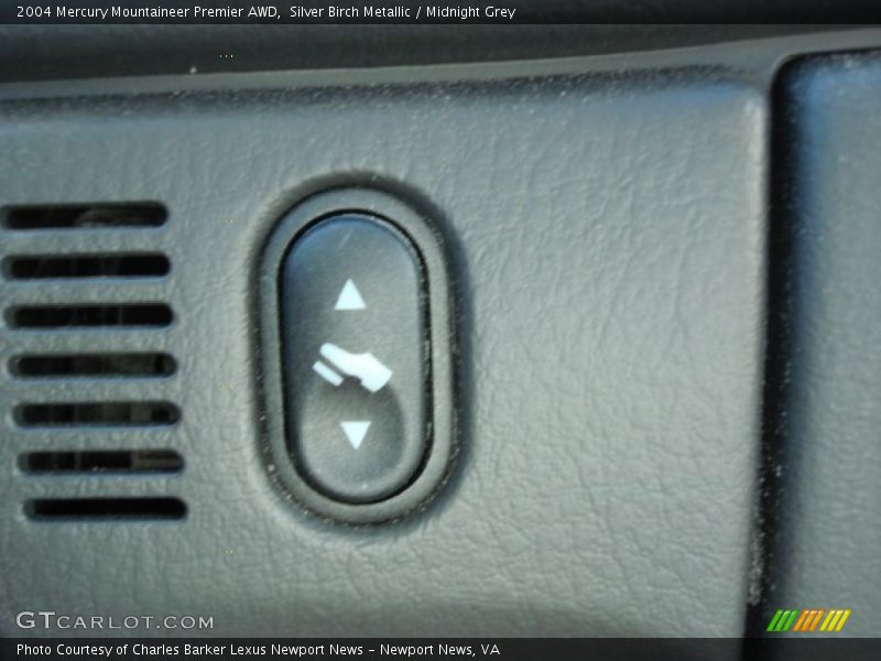 Silver Birch Metallic / Midnight Grey 2004 Mercury Mountaineer Premier AWD