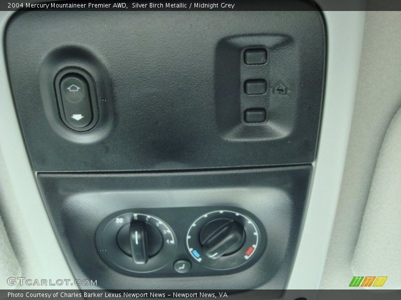 Silver Birch Metallic / Midnight Grey 2004 Mercury Mountaineer Premier AWD