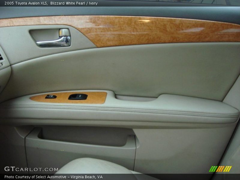 Blizzard White Pearl / Ivory 2005 Toyota Avalon XLS