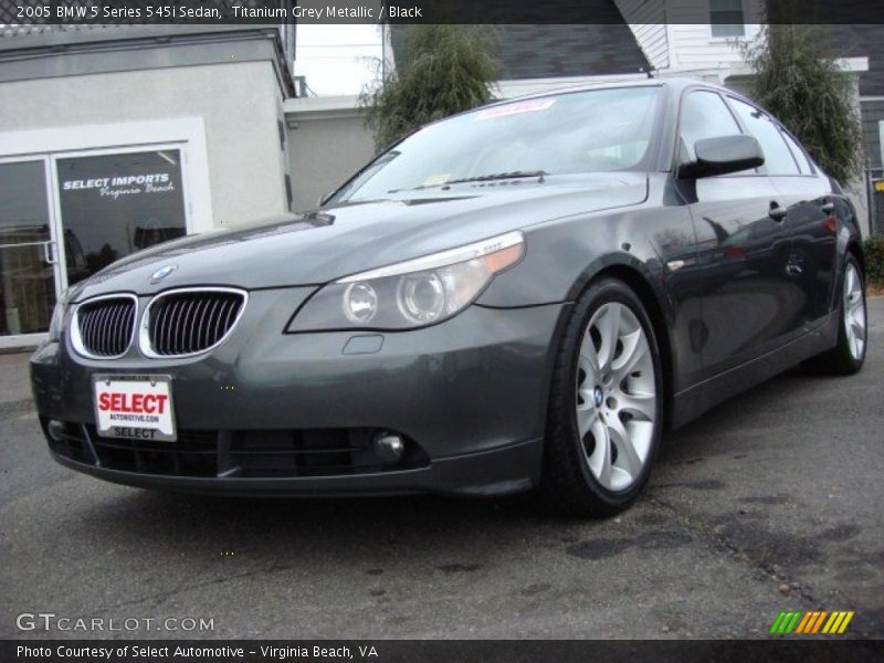 Front 3/4 View of 2005 5 Series 545i Sedan