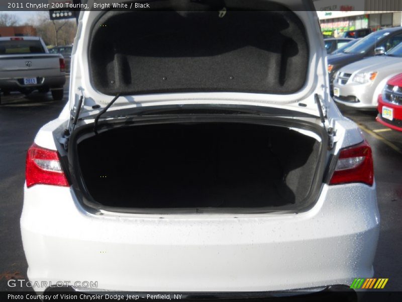 Bright White / Black 2011 Chrysler 200 Touring
