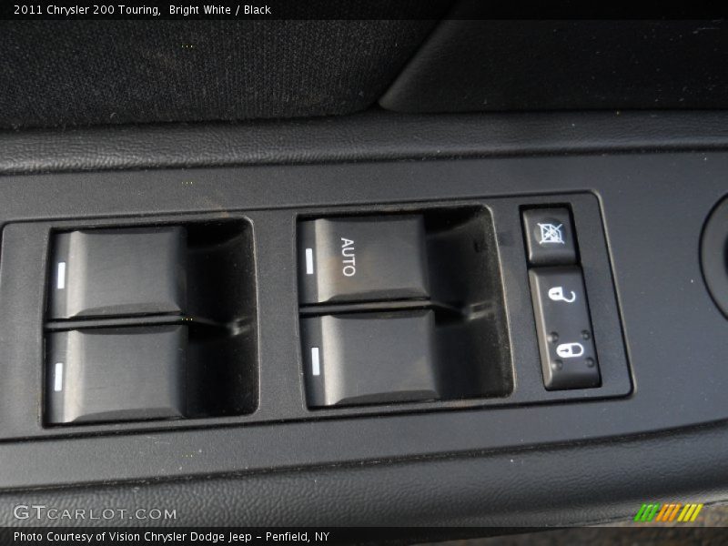 Bright White / Black 2011 Chrysler 200 Touring