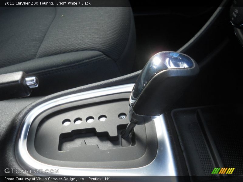 Bright White / Black 2011 Chrysler 200 Touring