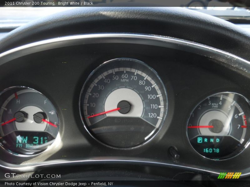Bright White / Black 2011 Chrysler 200 Touring