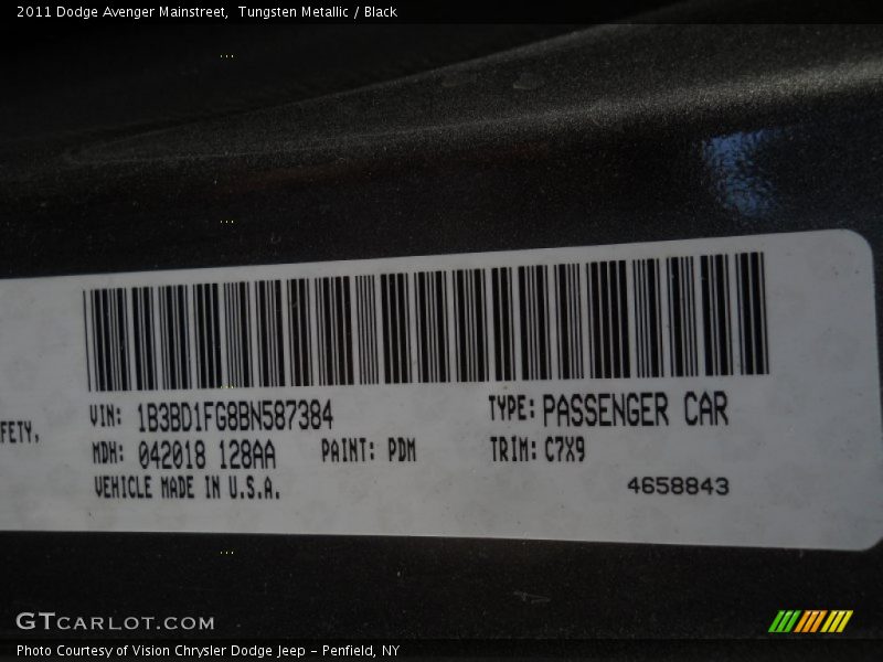 Tungsten Metallic / Black 2011 Dodge Avenger Mainstreet