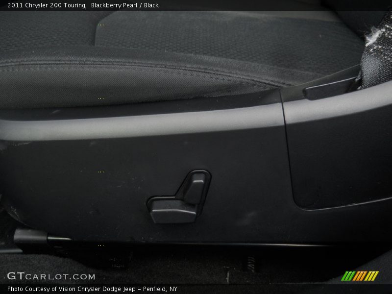 Blackberry Pearl / Black 2011 Chrysler 200 Touring