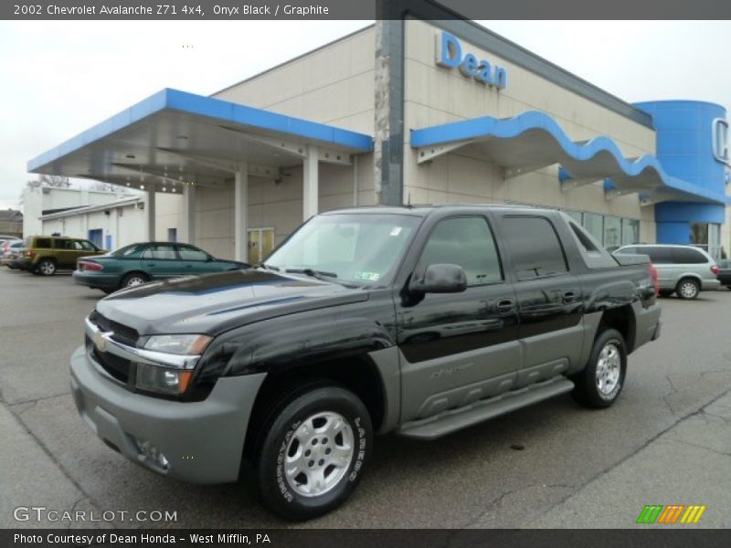 Onyx Black / Graphite 2002 Chevrolet Avalanche Z71 4x4