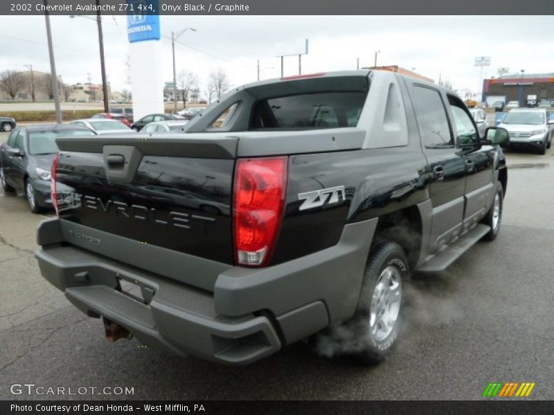 Onyx Black / Graphite 2002 Chevrolet Avalanche Z71 4x4