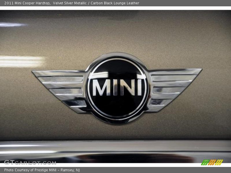 Velvet Silver Metallic / Carbon Black Lounge Leather 2011 Mini Cooper Hardtop
