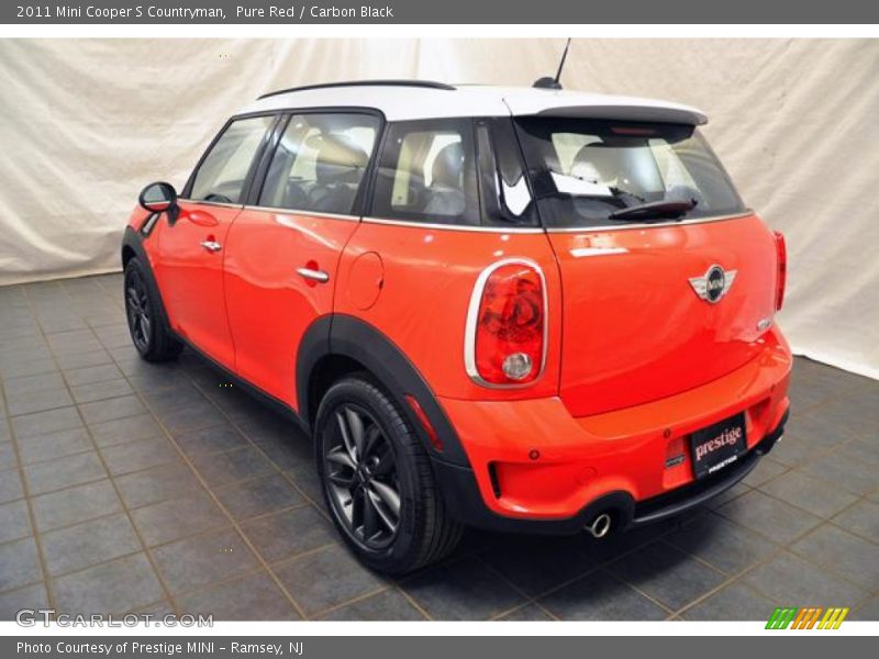 Pure Red / Carbon Black 2011 Mini Cooper S Countryman