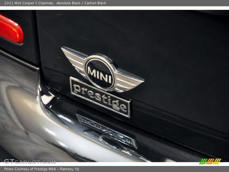 Absolute Black / Carbon Black 2011 Mini Cooper S Clubman