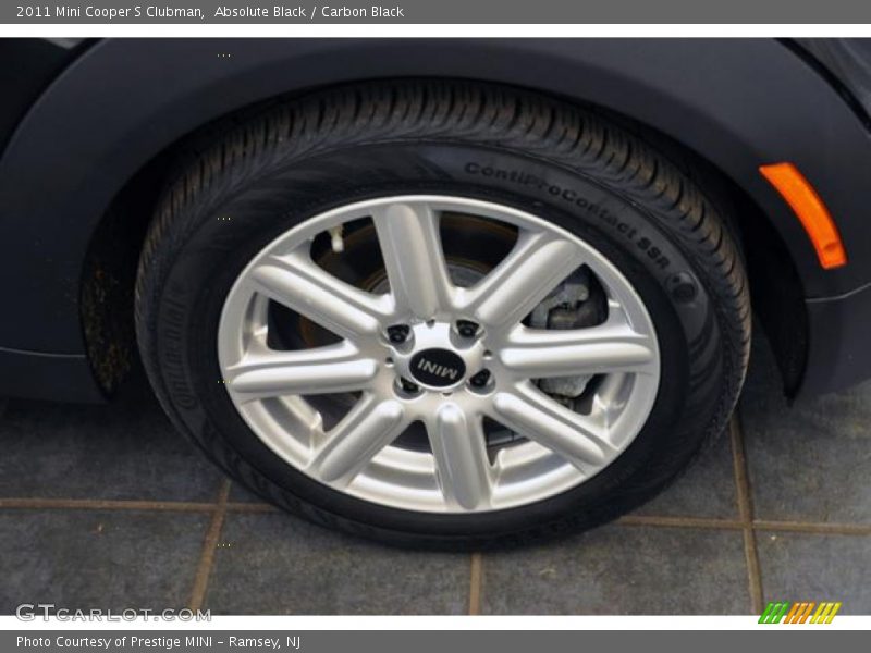 Absolute Black / Carbon Black 2011 Mini Cooper S Clubman