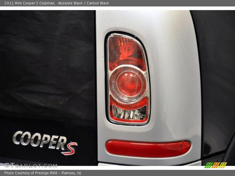 Absolute Black / Carbon Black 2011 Mini Cooper S Clubman