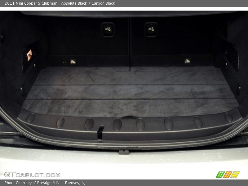 Absolute Black / Carbon Black 2011 Mini Cooper S Clubman