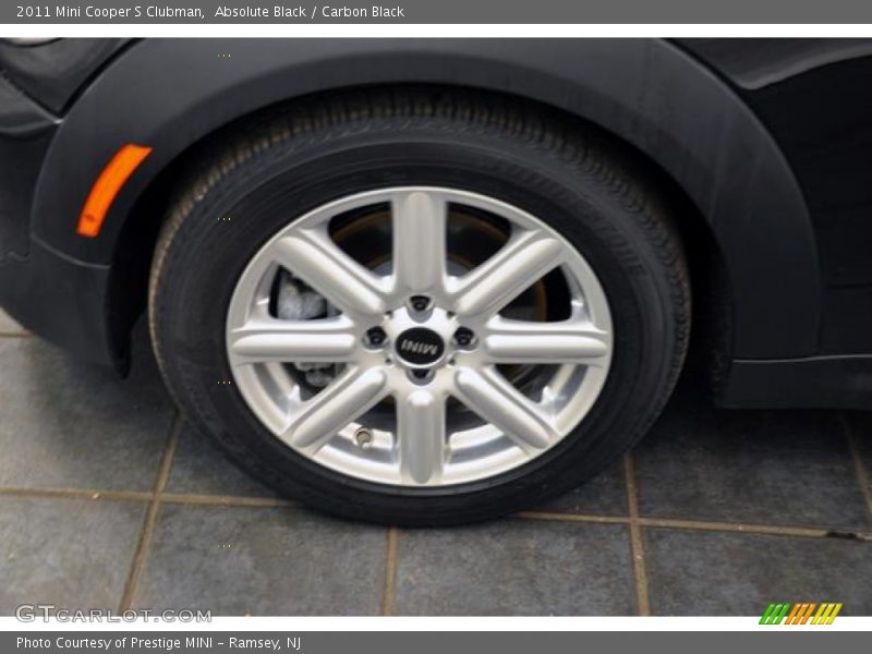 Absolute Black / Carbon Black 2011 Mini Cooper S Clubman