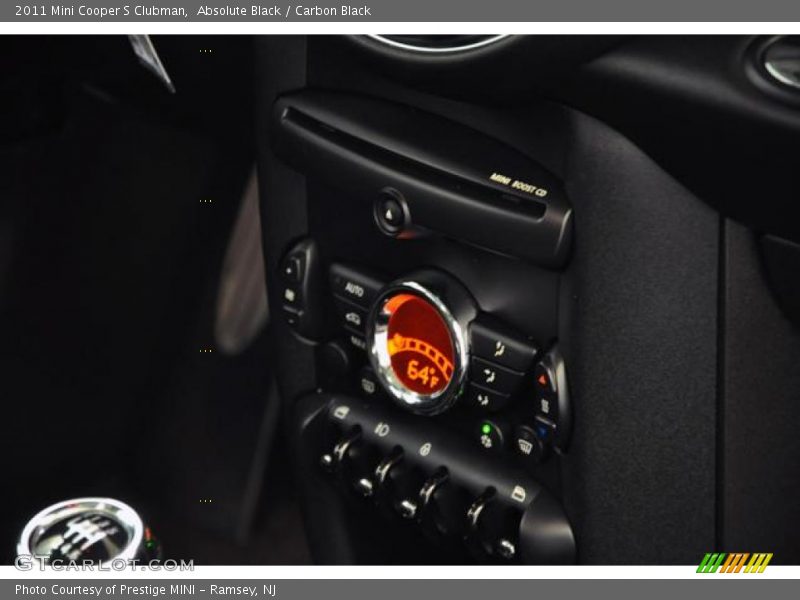 Absolute Black / Carbon Black 2011 Mini Cooper S Clubman