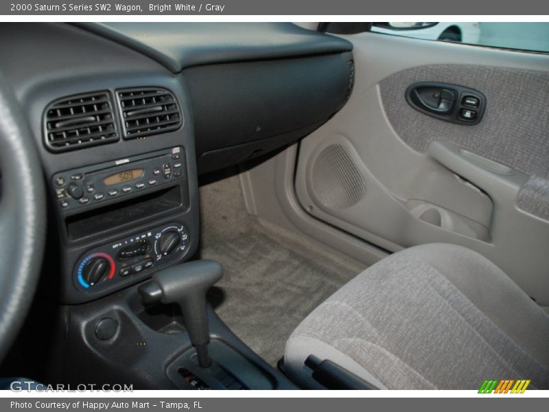 Bright White / Gray 2000 Saturn S Series SW2 Wagon