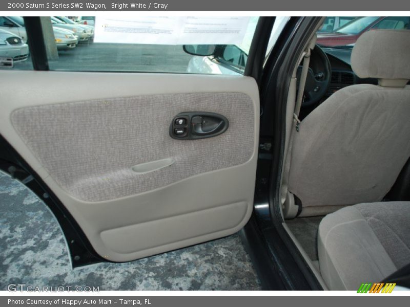 Bright White / Gray 2000 Saturn S Series SW2 Wagon