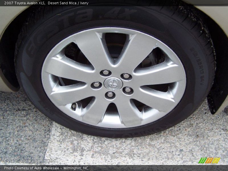 Desert Sand Mica / Ivory 2007 Toyota Avalon XLS